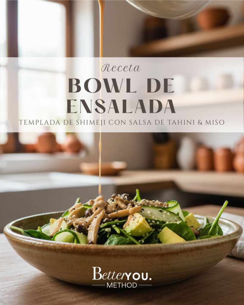 Bowl de shimeji ensalada templada saludable