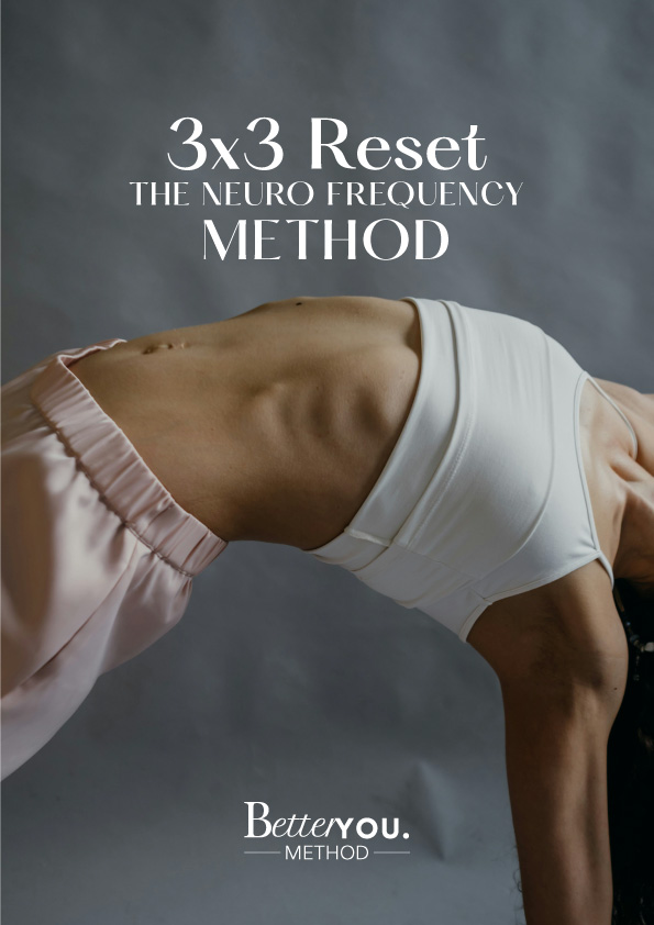 Portada con fondo oscuro mostrando el abdomen de una mujer en ropa deportiva realizando un estiramiento, sin mostrar el rostro