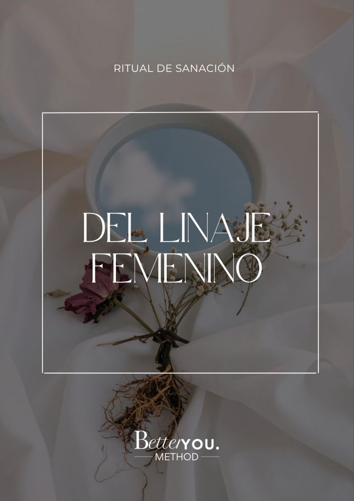 Espejo con reflejo del cielo y flores secas en ritual de linaje femenino