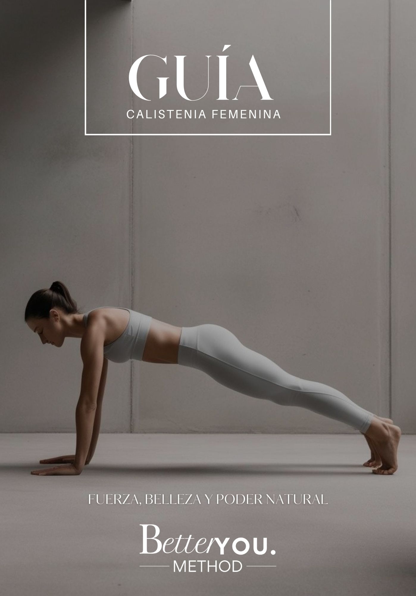 Mujer con ropa deportiva cómoda realizando ejercicio de plancha, representando rutina de calistenia enfocada en fuerza, abdomen y estabilidad corporal