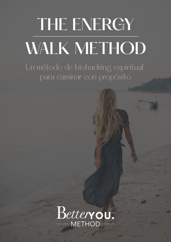 Portada con una mujer rubia de espaldas usando un vestido azul holgado, caminando hacia el horizonte sobre una tabla junto al agua